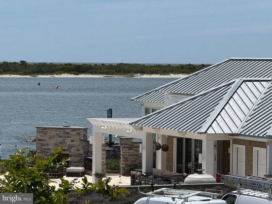 Exterior, Water