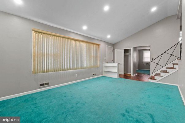 Empty room, Fireplace, Interior, Recessed Lighting