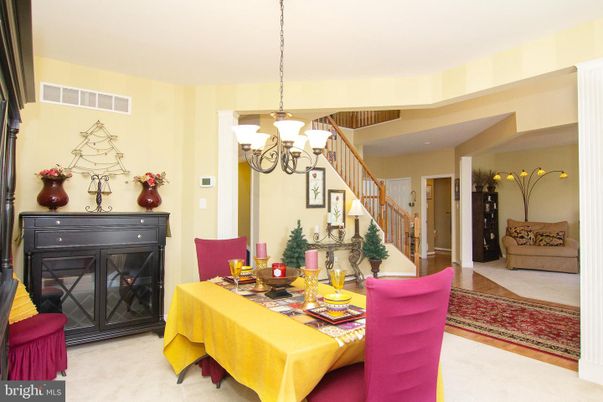 Chandelier, Dining room, Interior