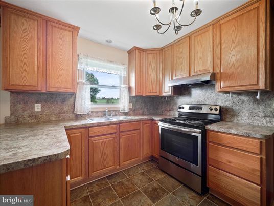 Chandelier, Interior, Kitchen