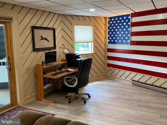 Home Office, Interior, Recessed Lighting, Wood Texture Flooring