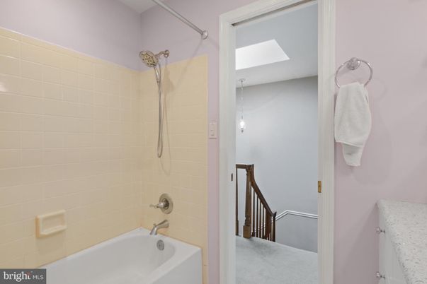 Bathroom, Interior, Pendant Lights