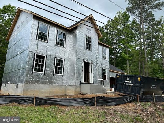 Exterior, Facade, Rowhouse