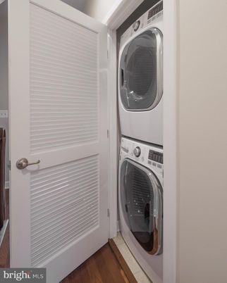 Interior, Utility Closets, Washer, Wood Texture Flooring