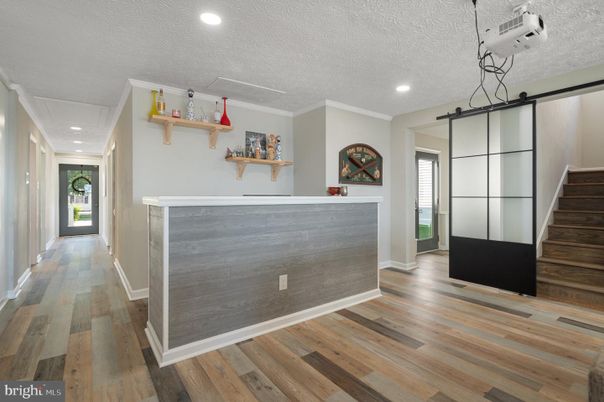 Interior, Recessed Lighting, Wood Texture Flooring