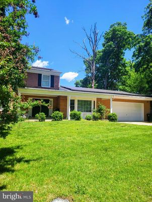 Attached, Exterior, Facade, Brick Facade, Ranch