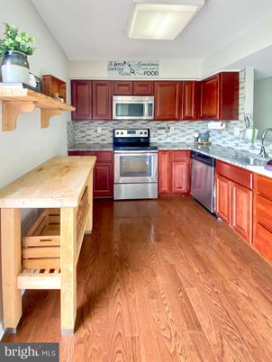 Interior, Kitchen, Stainless Steel Appliances, Wood Texture Flooring