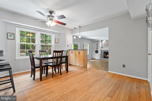 Dining room, Fireplace, Interior, Pendant Lights, Wood Texture Flooring