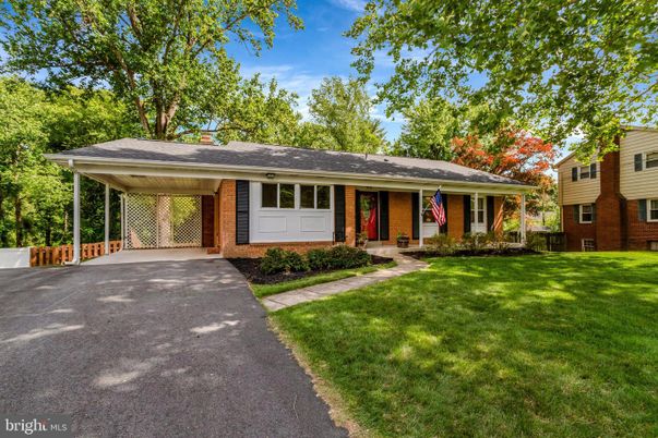 Attached, Exterior, Facade, Brick Facade, Ranch