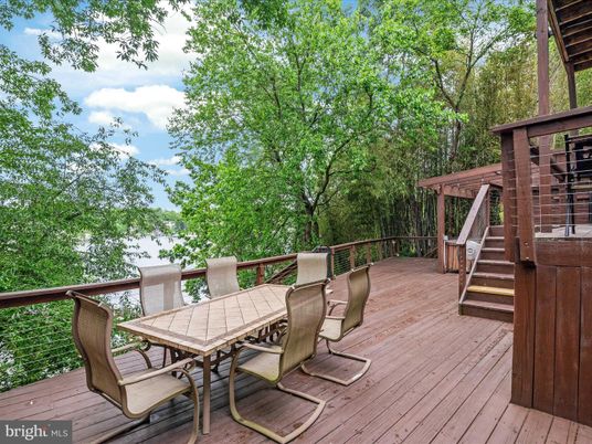 Exterior, Wood Texture Flooring