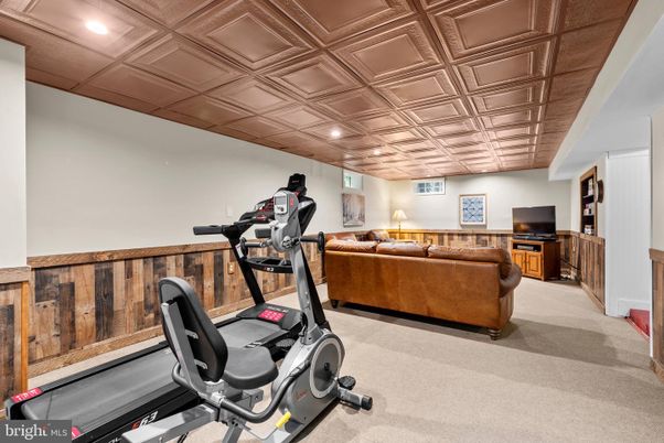 Fitness Equipment, Interior, Living room, Recessed Lighting