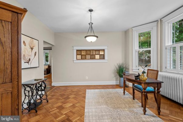 Interior, Pendant Lights, Wood Texture Flooring