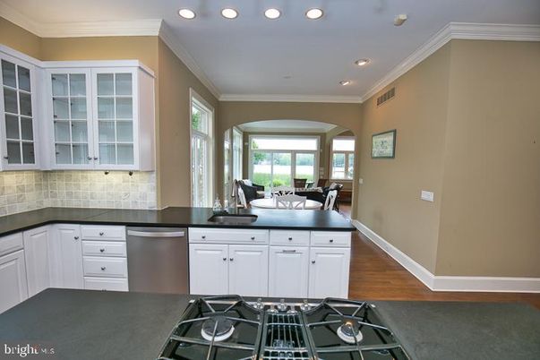 Dining room, Interior, Kitchen, Recessed Lighting, Wood Texture Flooring