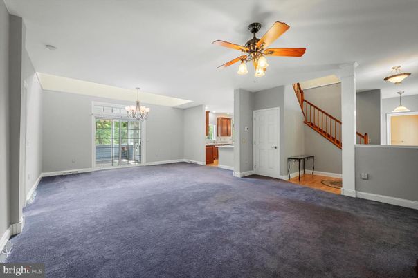 Chandelier, Empty room, Interior, Kitchen