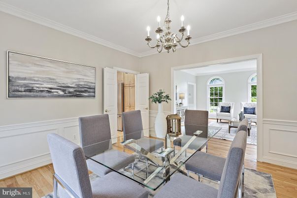 Chandelier, Dining room, Interior, Living room, Wood Texture Flooring