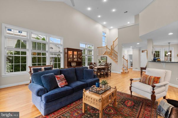 Dining room, Interior, Living room, Pendant Lights, Recessed Lighting, Wood Texture Flooring