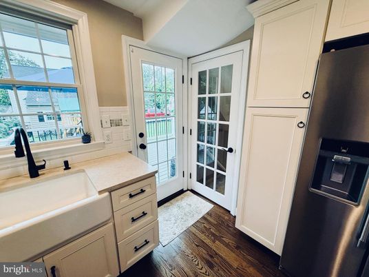 Interior, Kitchen, Water, Wood Texture Flooring