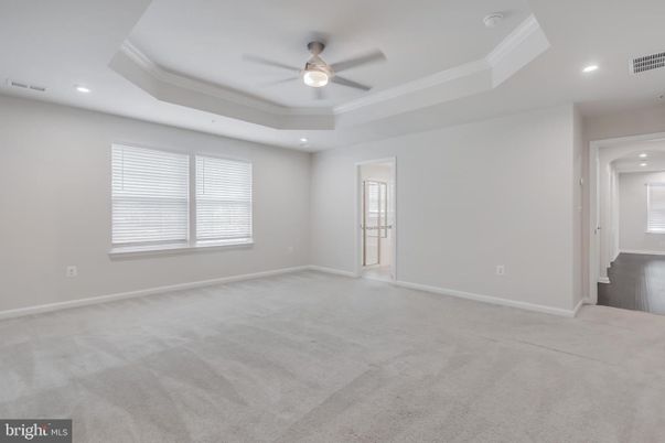 Empty room, Interior, Recessed Lighting