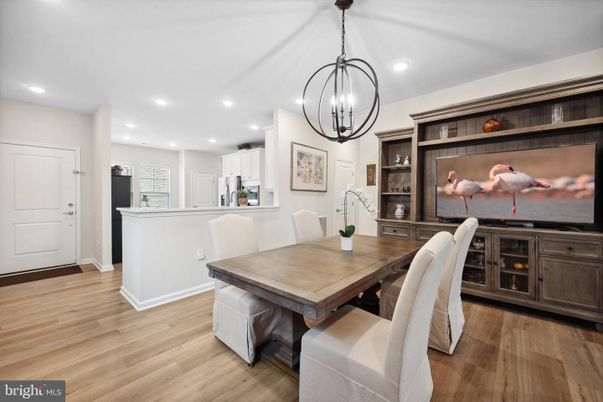 Chandelier, Dining room, Interior, Kitchen, Pendant Lights, Recessed Lighting, Wood Texture Flooring
