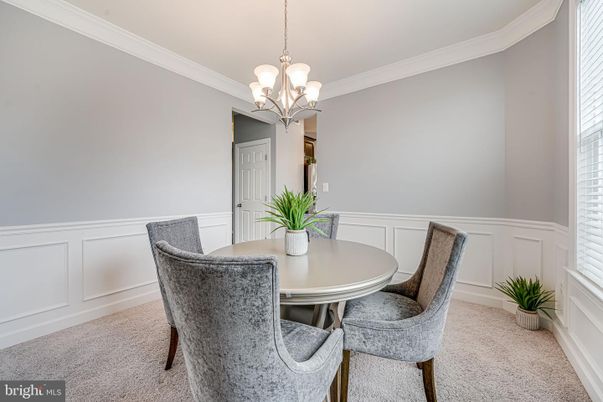 Chandelier, Dining room, Interior