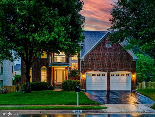 Attached, Exterior, Facade, Brick Facade, Brick Traditional
