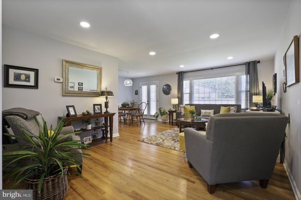 Dining room, Interior, Living room, Recessed Lighting, Wood Texture Flooring