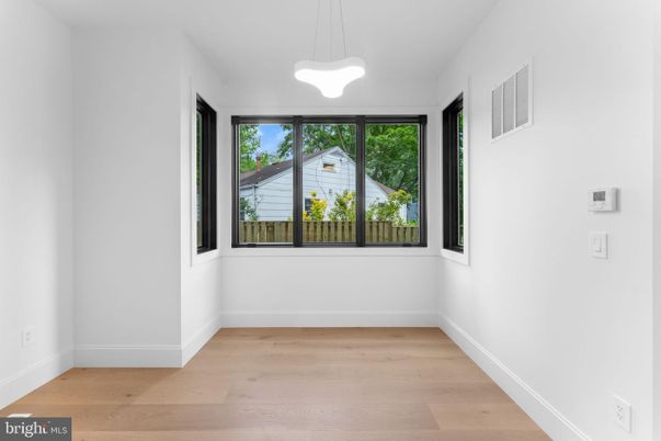 Empty room, Interior, Pendant Lights, Wood Texture Flooring
