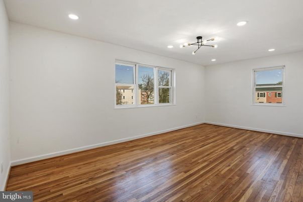 Empty room, Interior, Pendant Lights, Recessed Lighting, Wood Texture Flooring