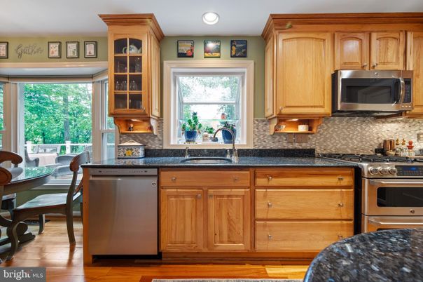 Dining room, Interior, Kitchen, Recessed Lighting, Wood Texture Flooring