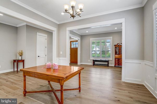 Chandelier, Interior, Recessed Lighting, Wood Texture Flooring