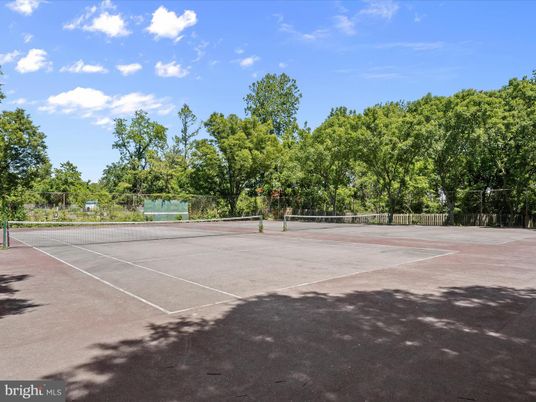 Exterior, Tennis Courts