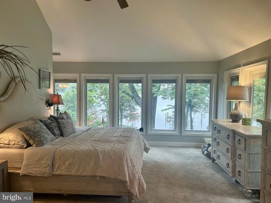 Bedroom, Interior, Water