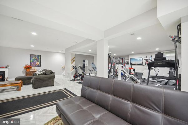 Fireplace, Fitness Equipment, Interior, Living room, Recessed Lighting