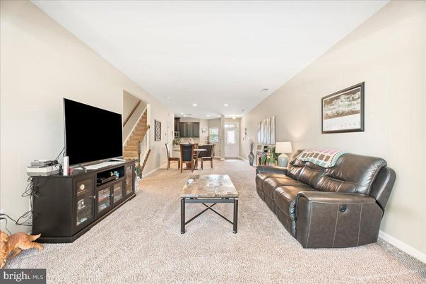 Dining room, Interior, Living room, Recessed Lighting