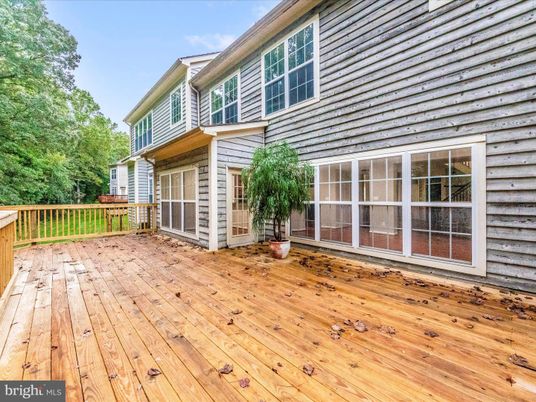 Exterior, Wood Texture Flooring