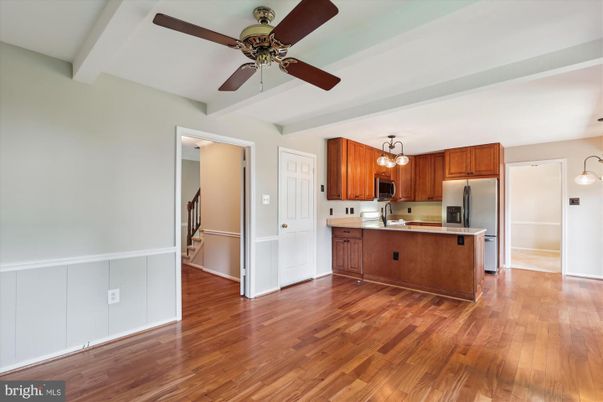 Interior, Kitchen, Pendant Lights, Wood Texture Flooring