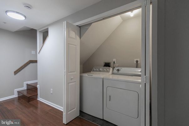 Interior, Recessed Lighting, Utility Closets, Washer, Wood Texture Flooring
