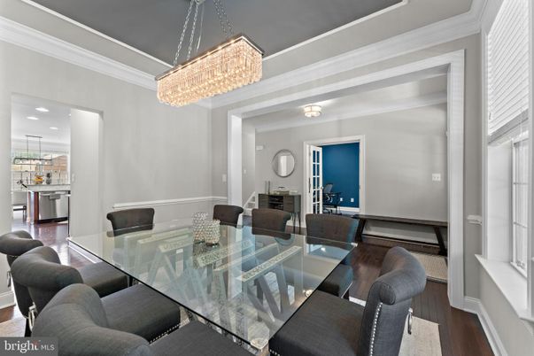 Chandelier, Dining room, Interior, Recessed Lighting, Wood Texture Flooring