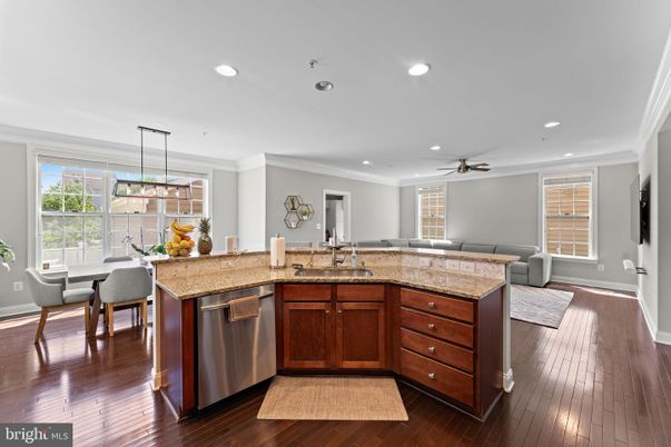 Dining room, Interior, Kitchen, Pendant Lights, Recessed Lighting, Wood Texture Flooring