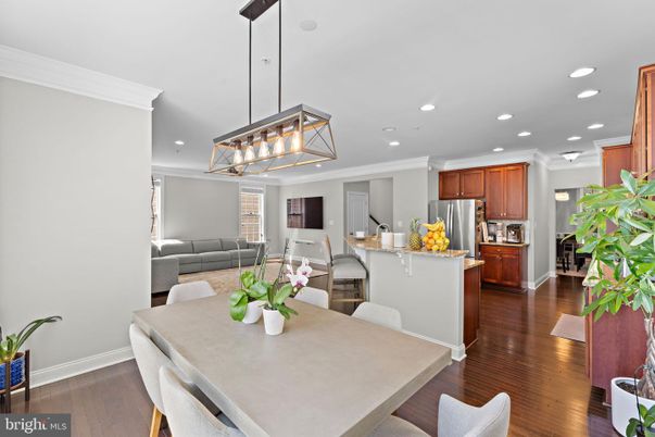Dining room, Interior, Kitchen, Living room, Pendant Lights, Recessed Lighting, Stainless Steel Appliances, Wood Texture Flooring