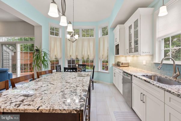 Dining room, Interior, Kitchen, Pendant Lights