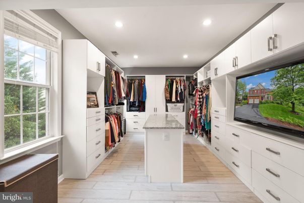 Interior, Recessed Lighting, Walk-in Closets, Wood Texture Flooring