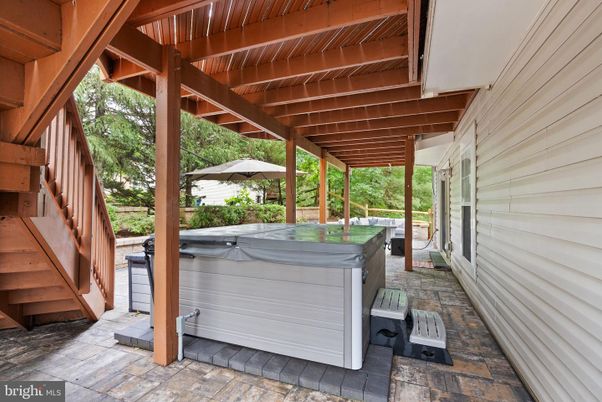 Exterior, Hot Tub