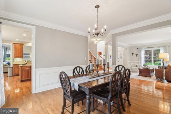Chandelier, Dining room, Interior, Kitchen, Living room, Recessed Lighting, Wood Texture Flooring