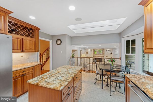 Dining room, Interior, Kitchen, Recessed Lighting