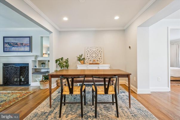Dining room, Fireplace, Interior, Recessed Lighting, Wood Texture Flooring