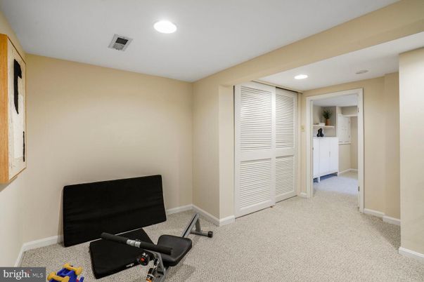Fitness Equipment, Interior, Recessed Lighting