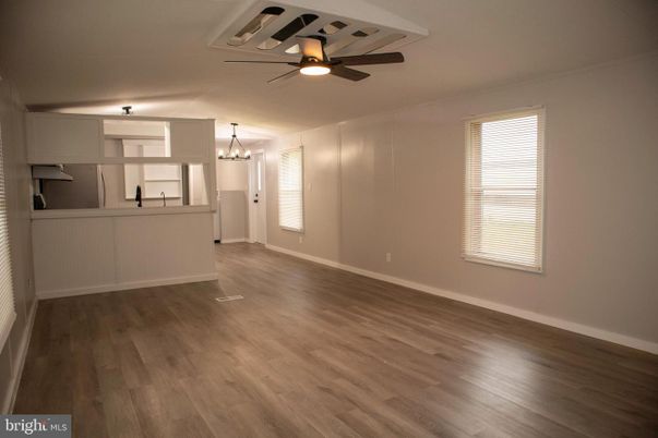 Chandelier, Empty room, Interior, Wood Texture Flooring