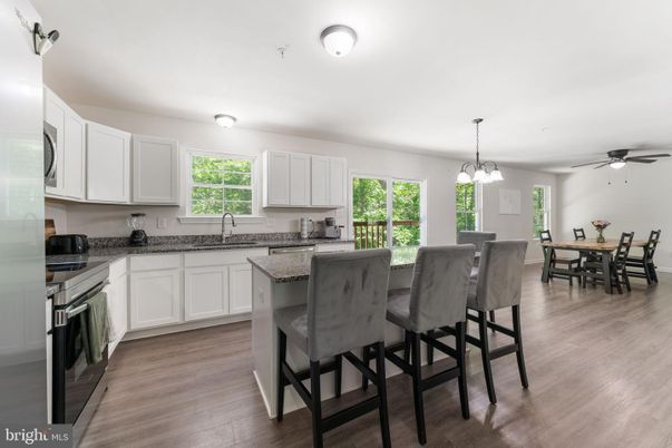 Dining room, Interior, Kitchen, Pendant Lights, Wood Texture Flooring