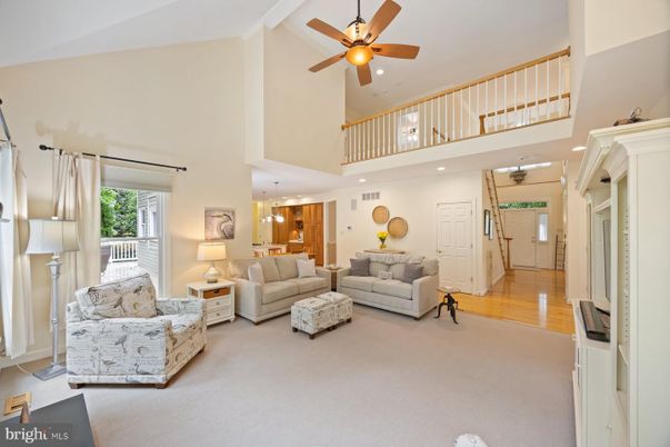 Interior, Living room, Pendant Lights, Recessed Lighting, Wood Texture Flooring